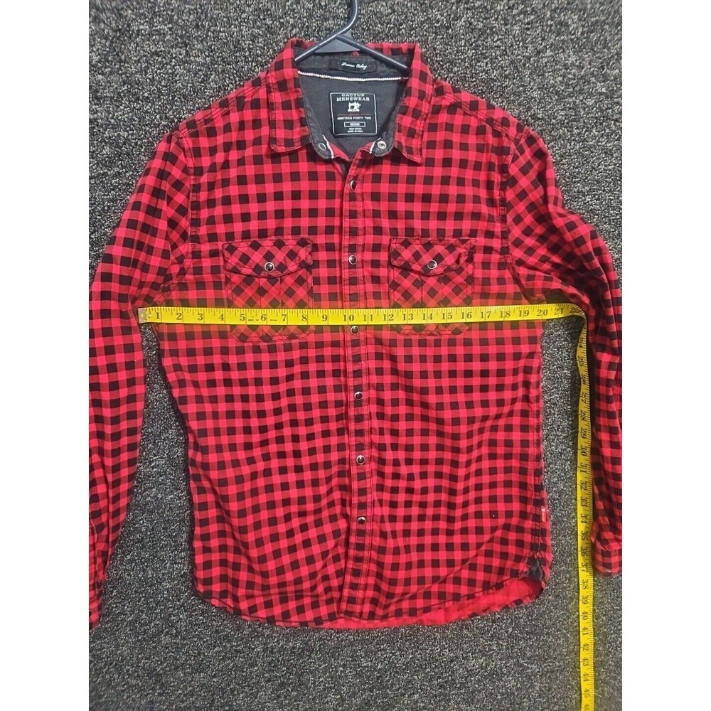 Cactus Menswear Medium Long Sleeve Black Pearl Snap Button Down Red Black Plaid - Picture 8 of 12